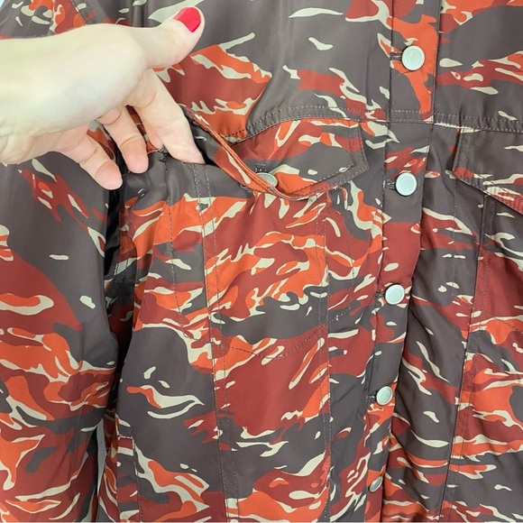 Good American Trucker Puffer Jacket Desert Camo Womens XL Red Tan Camouflage - Picture 4 of 12